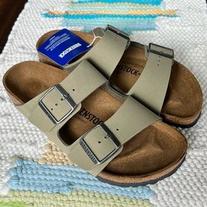 NEW Birkenstock Arizona slide sandal size 38 women’s 7 green stone green
